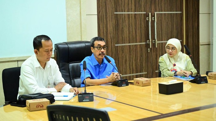 Direksi PDAM Makassar menerima pihak OJK Sulselbar. Dokumen Istimewa