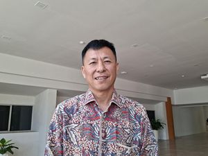 Tertarik Tanam Modal di NTB, Bos Perusahaan Investasi Asal Cina Temui Iqbal