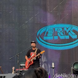 Sensasi Magis ERK di Synchronize Fest Bak Aksi Kamisan