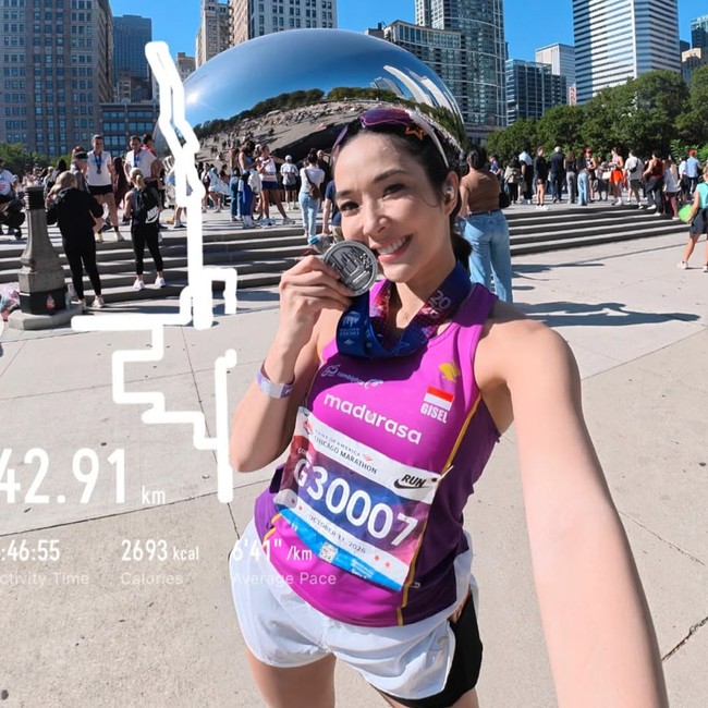 Gaya Gisella Anastasia Maraton di Chicago, Tampil Sporty & Playful