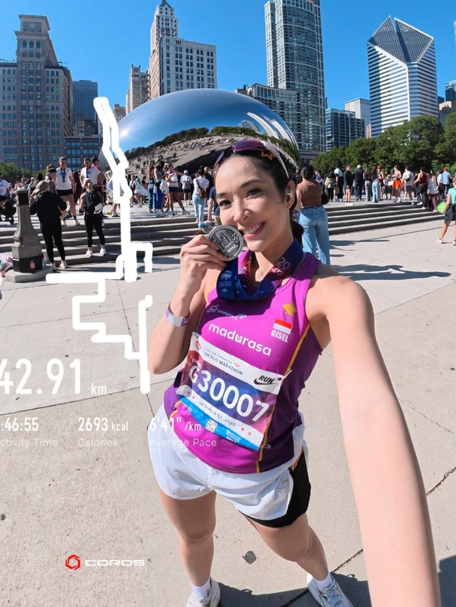 Gaya Gisella Anastasia Maraton di Chicago, Tampil Sporty & Playful