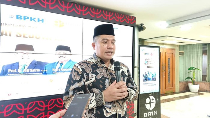 Anggota Badan Pelaksana BPKH Harry Alexander ditemui usai  acara peluncuran Dai Sejuta Mimbar yang berlangsung di Auditorium Gedung B.J. Habibie, BRIN, Jakarta, Jumat (16/10/2026).