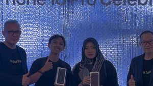 Video: Ini Dua Pembeli Pertama iPhone 18 Pro Max di Indonesia! 