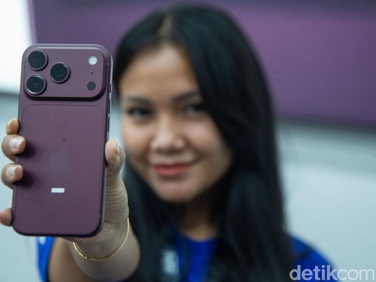 iPhone 18 Rilis di Indonesia, Warna Burgundy Paling Curi Perhatian