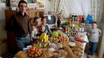 Isi Dapur 10 Keluarga di Dunia, Ada yang Belanja Rp6,8 Juta Seminggu!