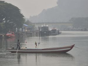 Kabut Asap Karhutla, Daerah Sumatera Ini PJJ sampai 21 Oktober 2026