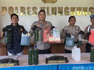 Video: Pertalite Disedot dari Tangki, Dijual Online Rp 50 Ribu per Botol di Bali!