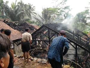 Kebakaran di Batusirap Tasikmalaya, 12 Domba Mati Terbakar