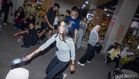  Komunitas Bermain menggelar kegiatan permainan tradisional di Taman Ismail Marzuki (TIM), Jakarta, pada Jumat malam, 16 Oktober 2026. Kegiatan ini diikuti oleh 298 peserta yang berasal dari berbagai daerah di Jabodetabek. 
