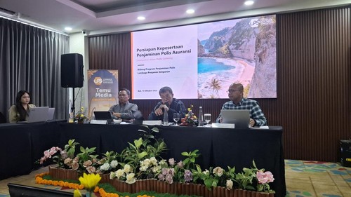 Konferensi pers LPS soal Persiapan Kepesertaan Penjaminan Polis Asuransi di Kelurahan Kedonganan, Kecamatan Kuta, Badung, Kamis (15/10/2026). (Fabiola Dianira/detikBali)