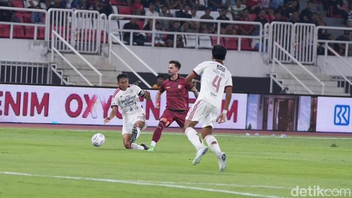 Laga antara Java United melawan Bali United di Stadion Jatidiri Semarang pada Jumat (16/10/2026).