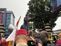 FASS Kecam Pengeroyokan Mahasiswa dan Jurnalis Saat Demo di Polda Sumsel