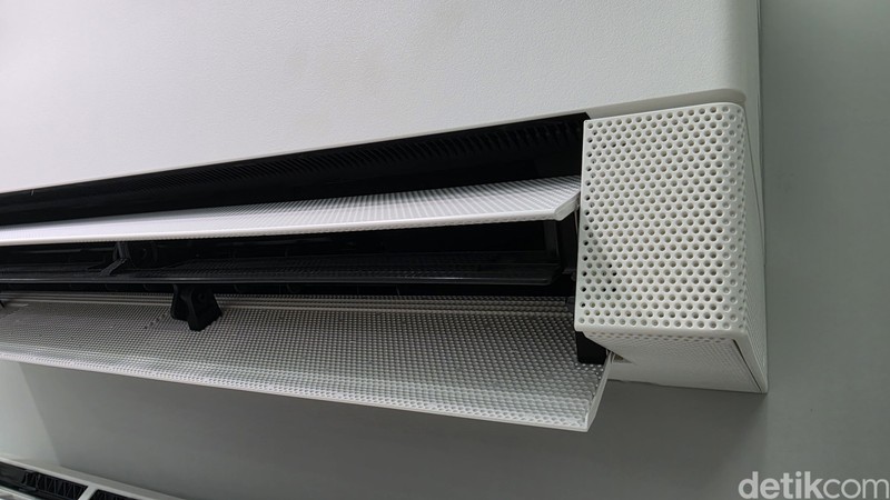 Samsung punya kulkas, AC, dan mesin cuci berteknologi AI. detikINET berkesempatan melihatnya lebih dekat nih, detikers. Begini wujudnya.