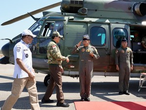 Menhan Sjafrie Sjamsoeddin Tinjau Dua Yonif TP di Sumba