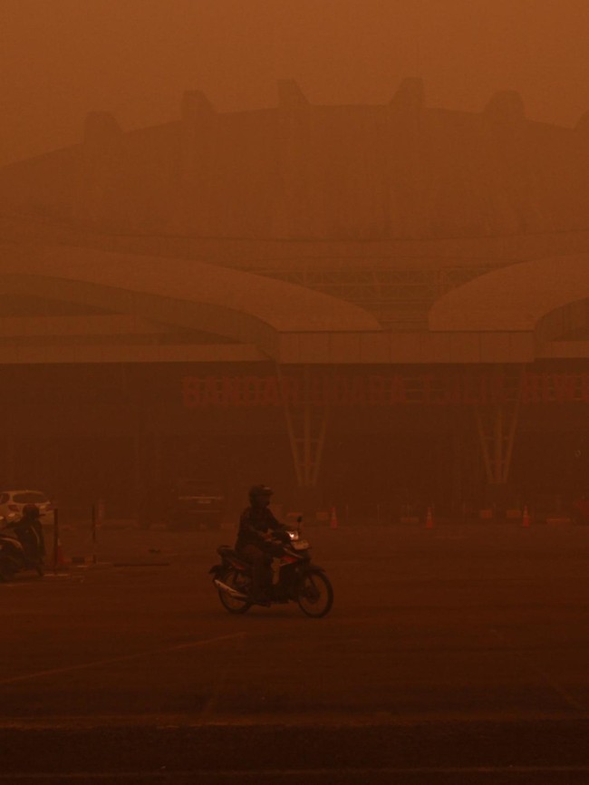 Bingkai Sepekan : Asap Karhutla Masih Bayangi Indonesia dan Negara Tetangga