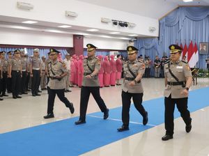 Kapolda Riau Pimpin Sertijab Dirlantas dan Kapolresta Pekanbaru