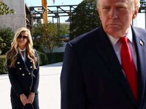 Dikritik Soal Toilet, China Minta Jubir Baru Trump Sering-sering Berkunjung