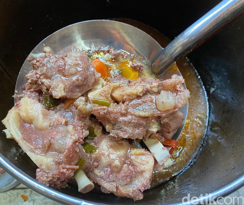 Sop Buntut Cut Meutia