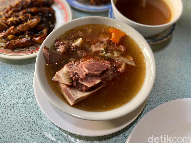 Sop Buntut Cut Meutia