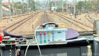 Sudah makin dekat Solo, pukul 11.49 WIB hasil speed test menunjukan angka download juga upload yakni 296 Mbps dan 15 Mbps. Foto: Aisyah Kamaliah/detikINET