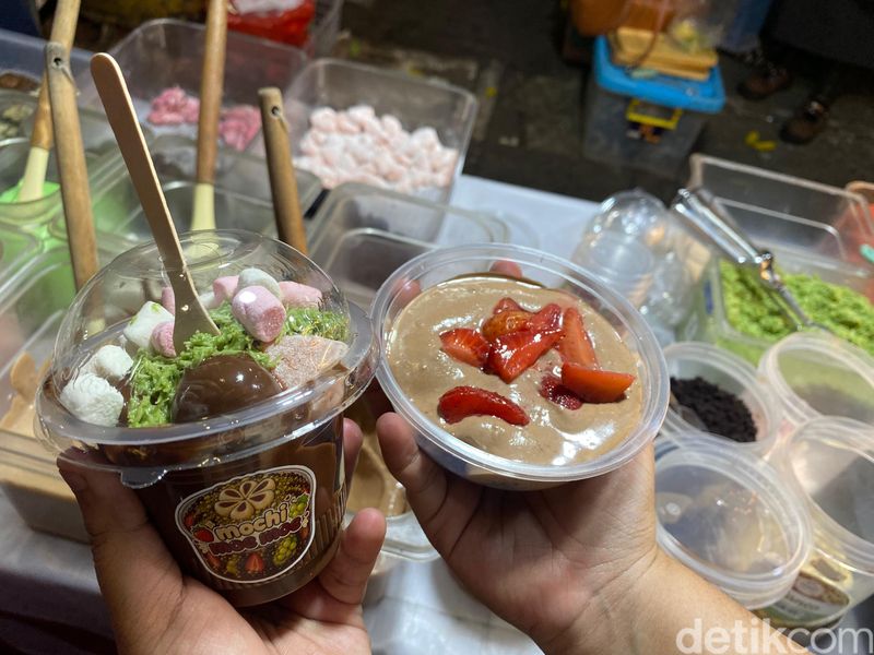 Surga Jajan Anak Kereta! 7 Kuliner Murah di Stasiun Duren Kalibata