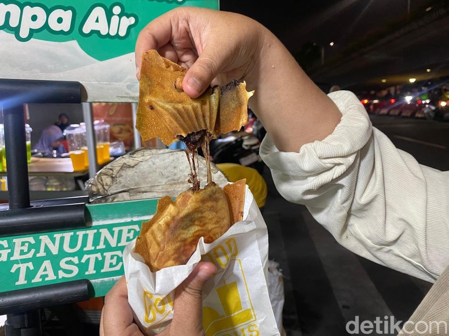 Kulineran Enak Dekat Stasiun KRL