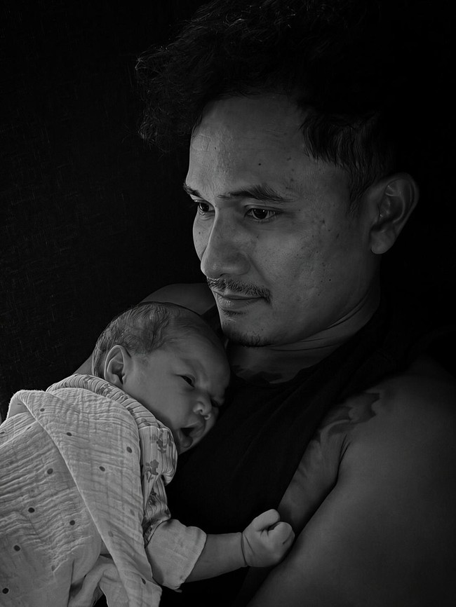 Kebahagiaan Tanta Ginting Ultah ke-45 Setelah Jadi Ayah