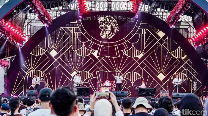 Synchronize Fest 2026 Dimulai: The Changcuters Pukau Penonton di Gambir Expo (2)