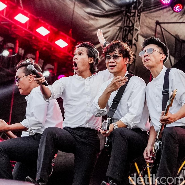 The Changcuters Buka Dynamic Stage Synchronize Fest 2026 dengan Energi Penuh