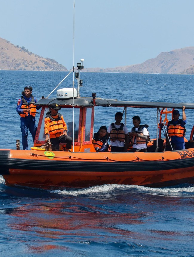 Tim SAR Sisir Perairan Pulau Tatawa Cari Pemandu Selam Hilang