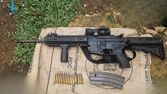 TNI berhasil merebut kembali senjata milik TNI AL yang dirampas OPM.