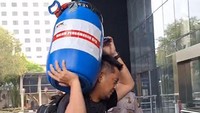 KPK Sita Tong Biru Diduga Tempat Bupati Klaten Simpan Duit Korupsi