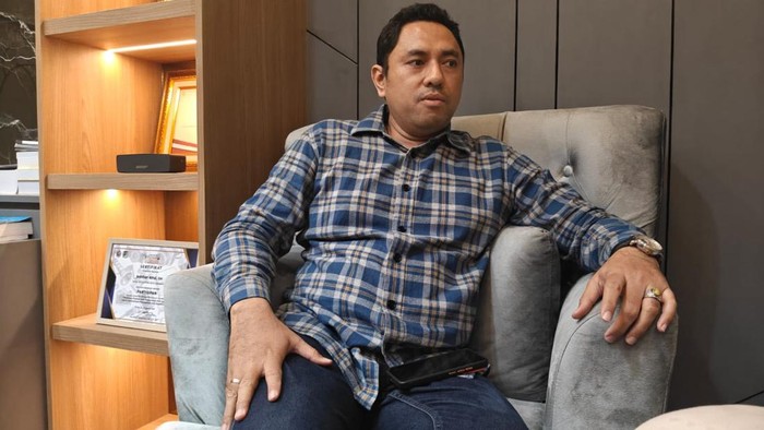Wakil Ketua DPRD Kota Surabaya Bahtiyar Rifai