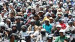 Warga Bali Berburu BBM, Antrean Mengular Berjam-jam