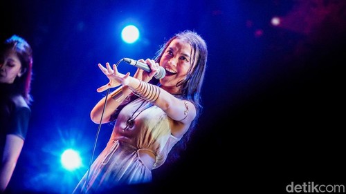 Barasuara menjadi penutup hari pertama Synchronize Festival 2026 di District Stage, Gambir Expo, Kemayoran, Jakarta Pusat, Jumat (16/10/2026).