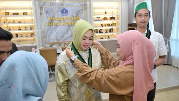 Audiensi Wali Kota Kendari Siska Karina Imran bersama HMI Cabang Kendari. Audiensi Wali Kota Kendari Siska Karina Imran bersama HMI Cabang Kendari.