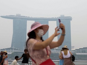 Singapura Dilanda Polusi Udara Terburuk Imbas Karhutla Indonesia