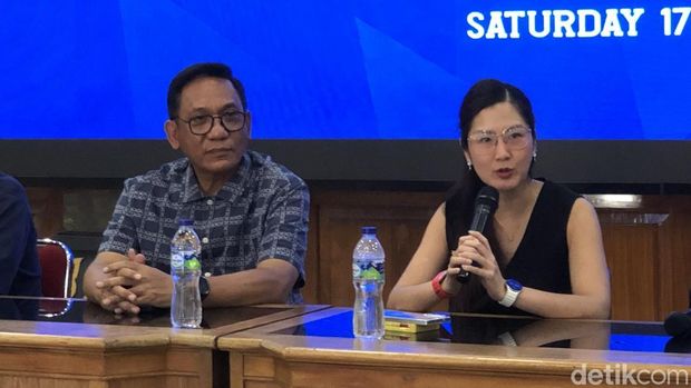 Direktur Utama PSIM Jogja Yuliana Tasno Direktur Utama PSIM Jogja, Yuliana Tasno dalam jumpa pers di Balai Kota Jogja, Sabtu (17/10/2026).
