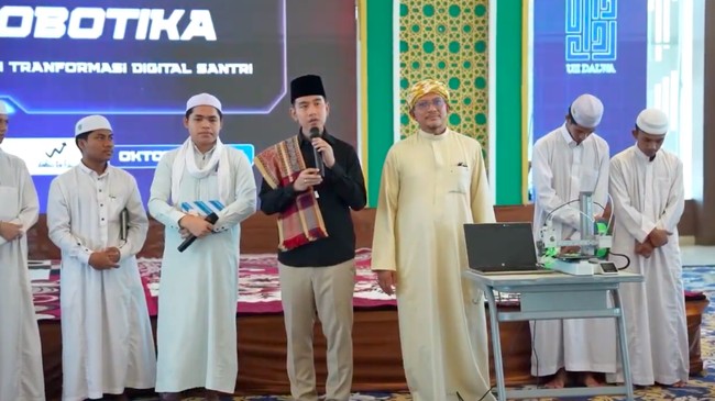 Video Gibran Temui Kiai di Pasuruan, Minta Doa untuk Prabowo dan Karhutla