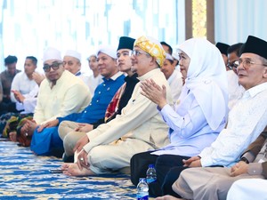 Khofifah Apresiasi Santri Dalwa Pasuruan Belajar AI dan Robotik