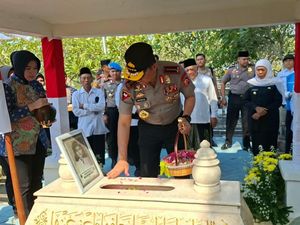 Kapolri Kunjungi Museum Ibu Marsinah, Kenang Perjuangan Pahlawan Buruh