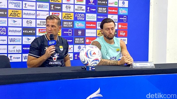 Pelatih Persib Bandung Igor Tolic
