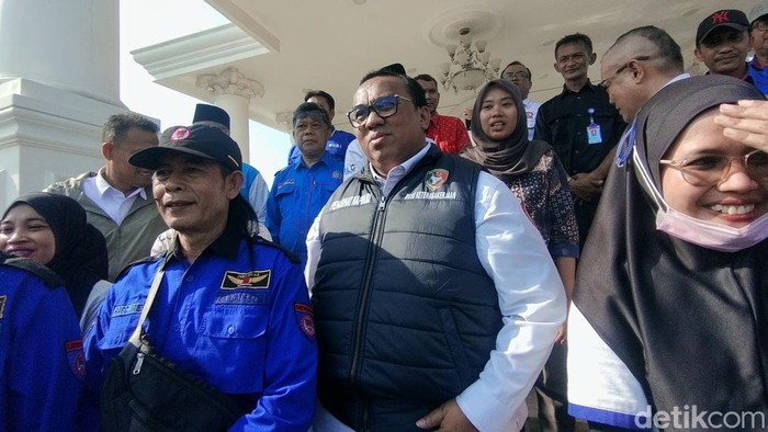 Presiden KSPSI, Andi Gani bersama para buruh di Museum Masinah Nganjuk