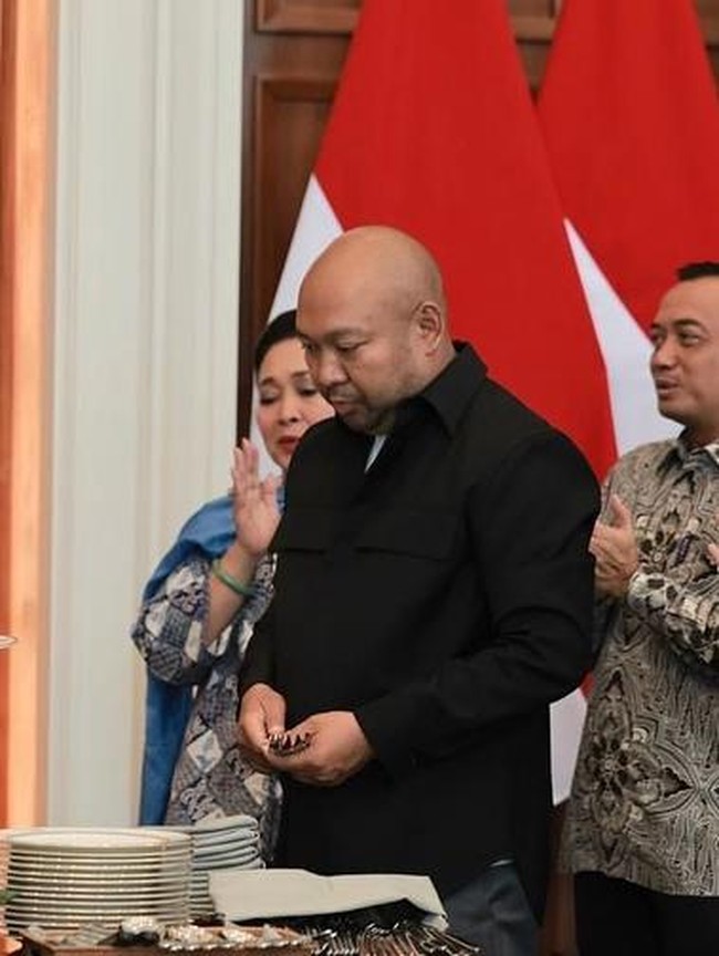 Ultah ke-75, Ini 8 Momen Prabowo Kulineran dari Bakmi hingga Tumpeng