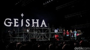 Momo dan Aan kembali reuni bersama Geisha di Dynamic Stage Synchronize Festival 2026, Gambir Expo, Kemayoran, Jumat (16/10/2026). 