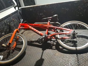 Bocah di Tangerang Tewas Tertabrak Motor Saat Bersepeda, Pelaku Kabur