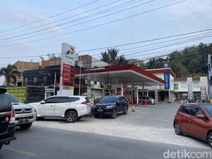 Antrean BBM Ganjil-Genap di SPBU Tana Toraja Berlaku 19 Oktober