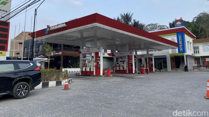 Stok BBM subsidi di SPBU Tete Bassi Tana Toraja cepat habis.