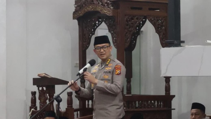 Safari Subuh Polda Riau Padukan Pesan Kamtibmas dan Aksi Hijau (2)