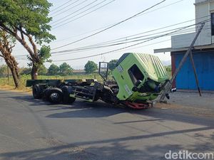 Kronologi Truk Kontainer Tabrak Tiang di Maros Tewaskan 1 Orang